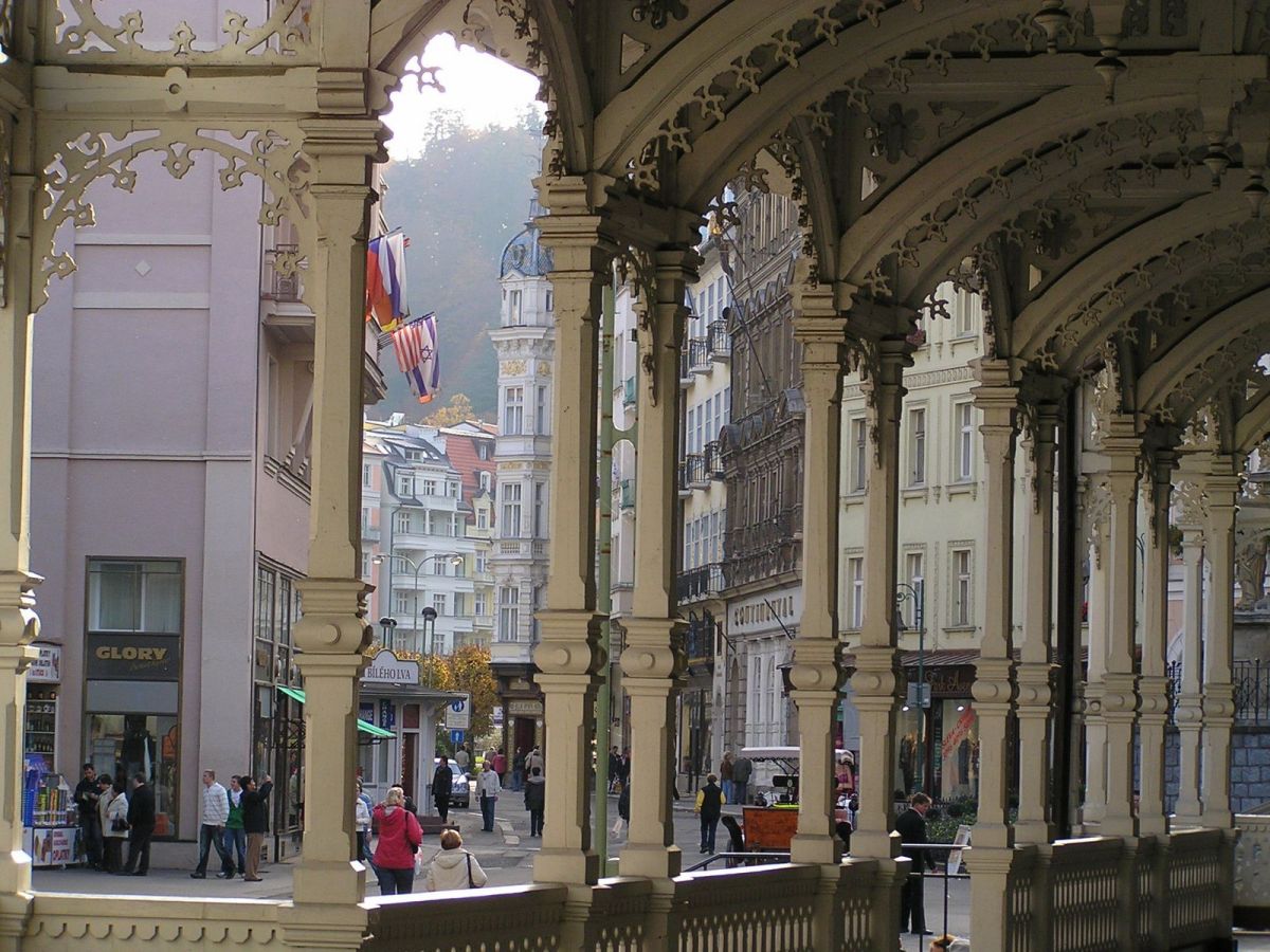 Prameny života – Karlovy Vary, kde se můžete napít…. na&nbsp;zdraví